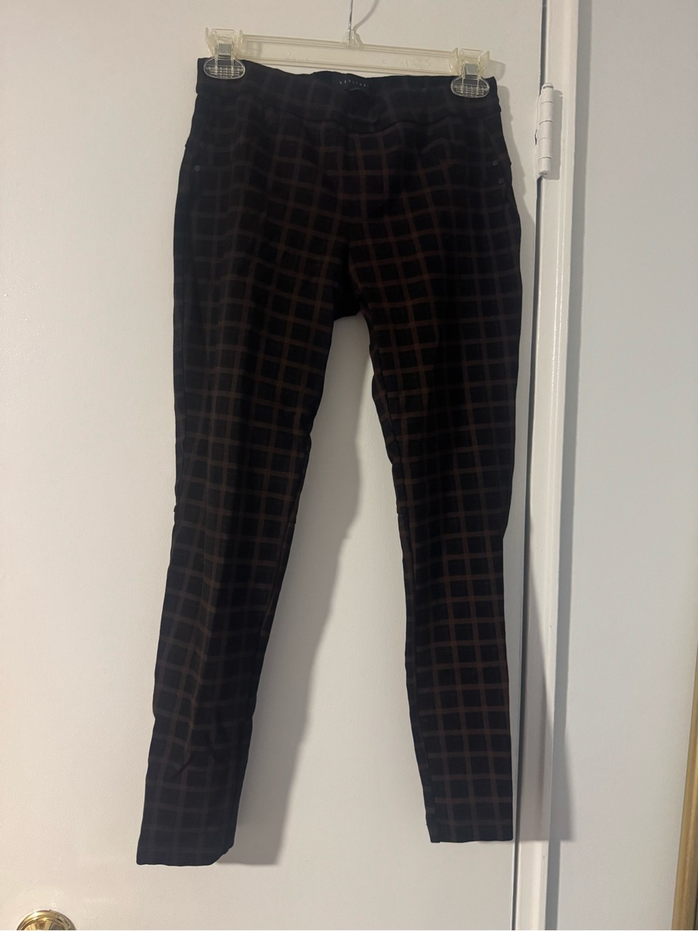 Sanctuary Brown and Black Plaid Straight-Leg Pants